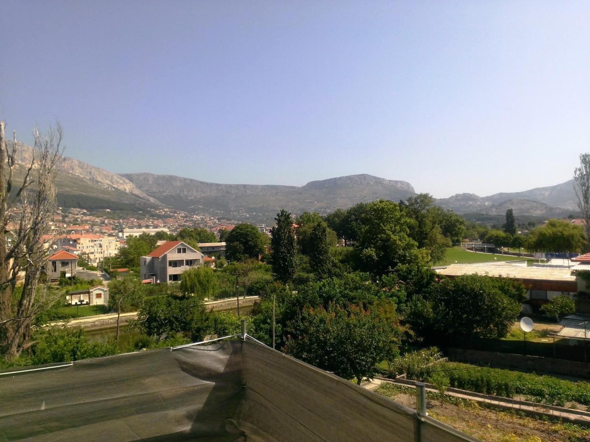 Apartments Jasminka Solin Exterior photo