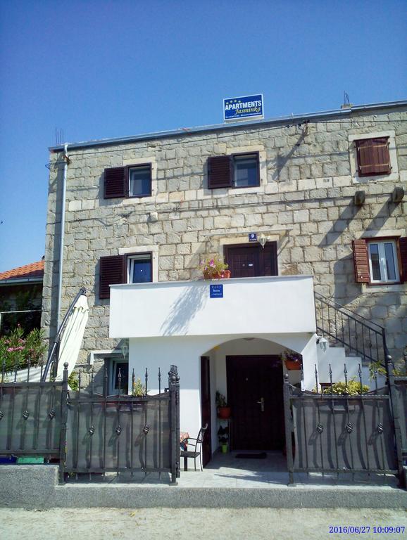 Apartments Jasminka Solin Exterior photo