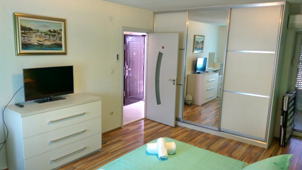 Apartments Jasminka Solin Exterior photo